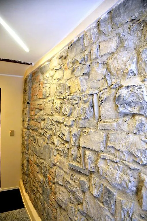 La Corte Fiorita Como 2*,  Italy