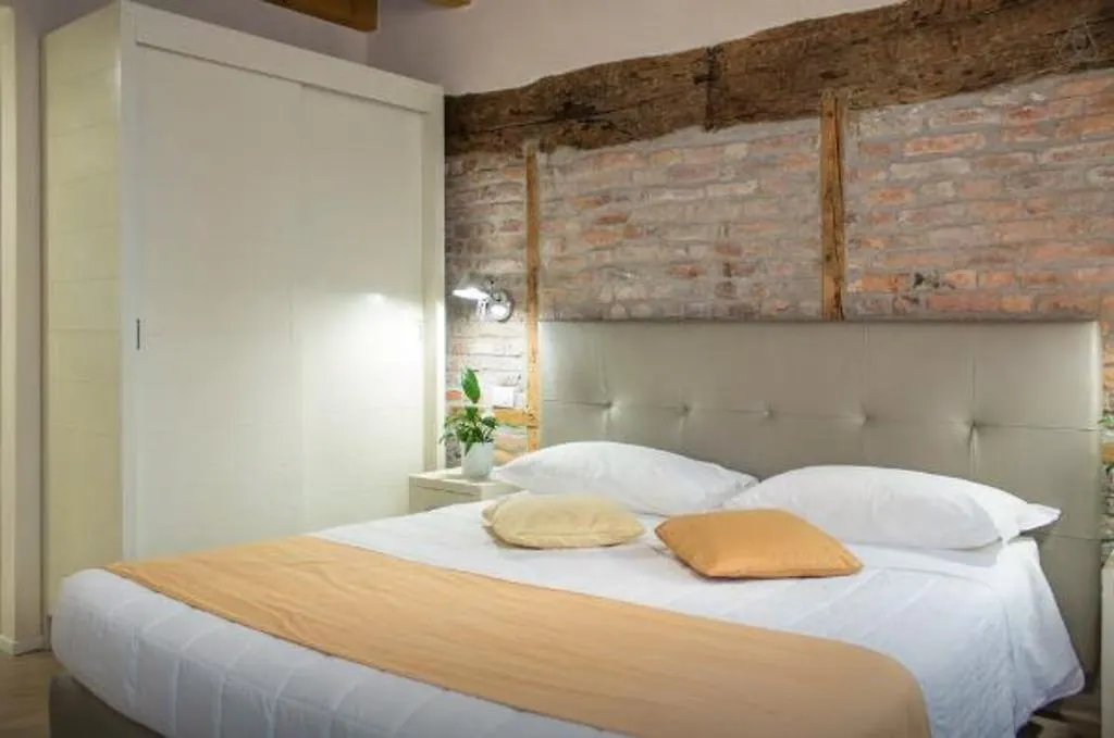 Guest house La Corte Fiorita Como