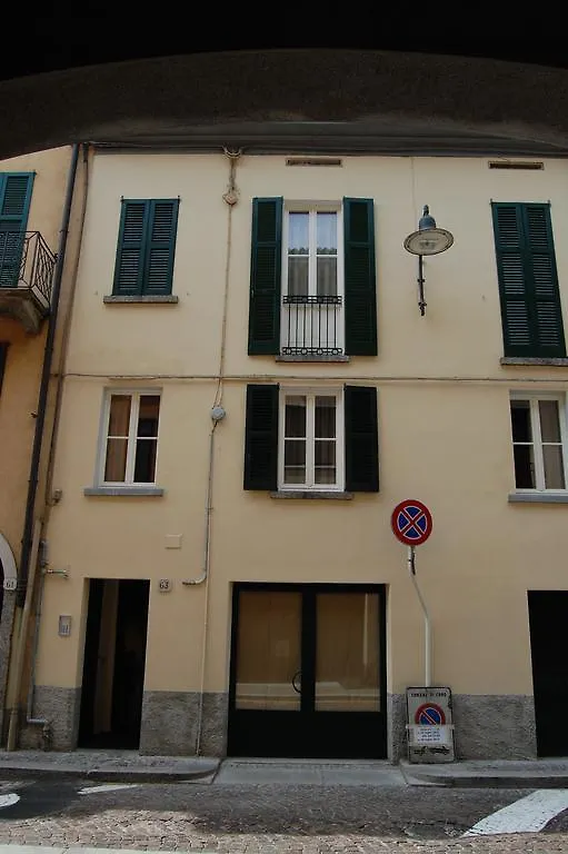 ** Guest house La Corte Fiorita Como Italy