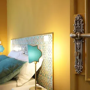 Sikuli E Sikani Bed and breakfast Syracuse